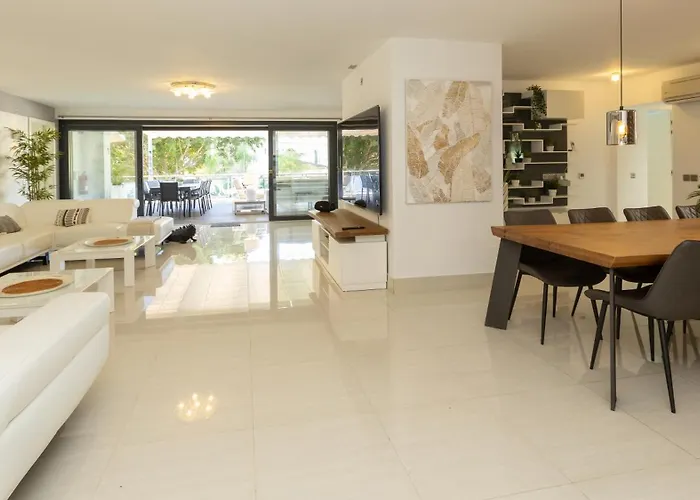 Dune, Luxury Villa, 5 Min Walk To The *