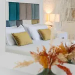 Villa Dune, Luxury Villa, 5 Min Walk To The Marbellac